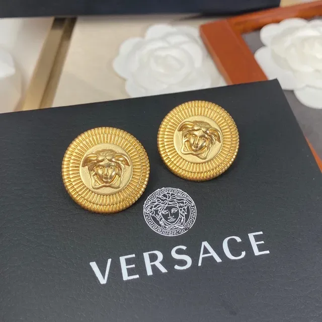 Gold-Tone Medusa Head Sunburst Brooches 6