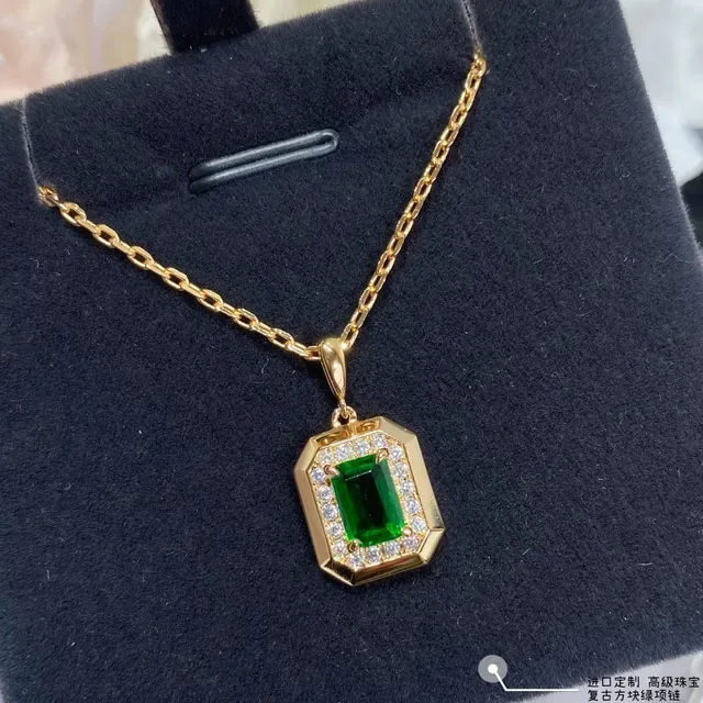Green Gold Emerald-Cut Gemstone Necklace 7