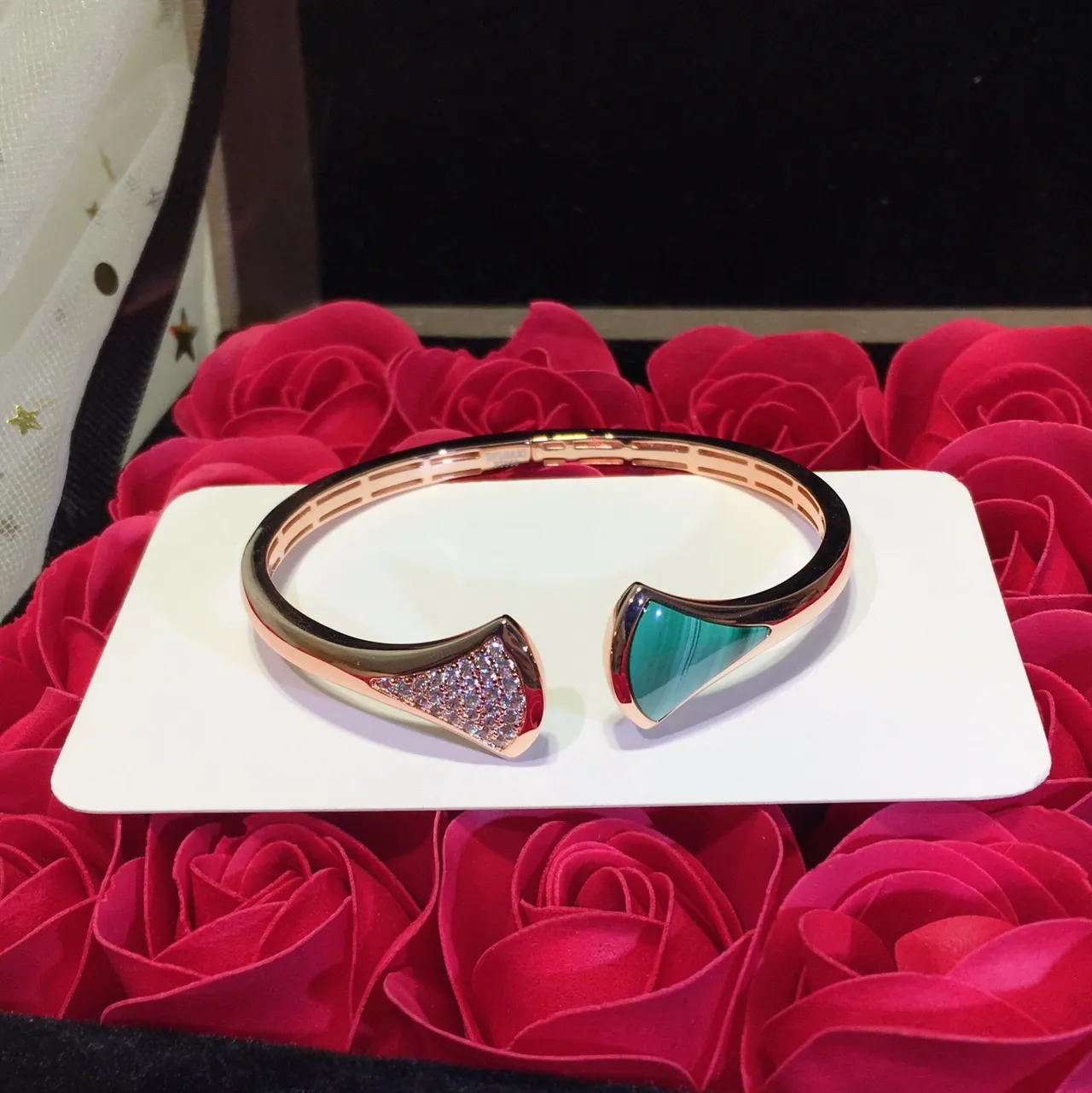 Green Gold Fan-Shaped Open Cuff Pavé-Set Stones Bracelet 6