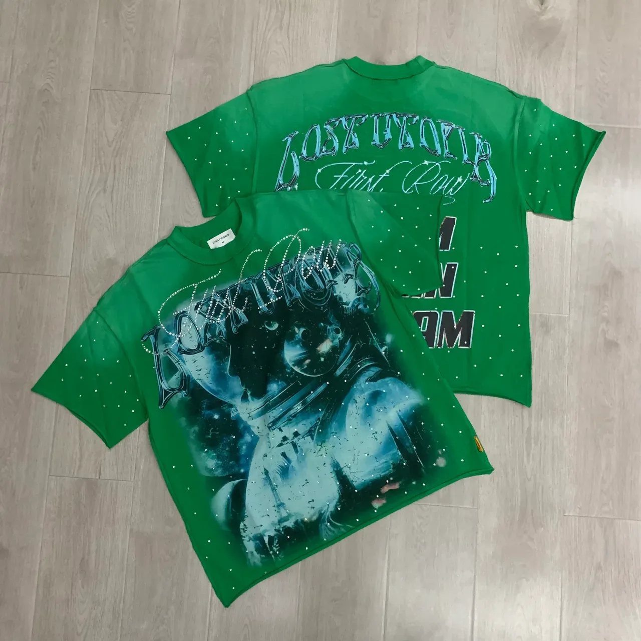 Green Graphic-Print Rhinestone-Embellished Space-Themed T-Shirt 4