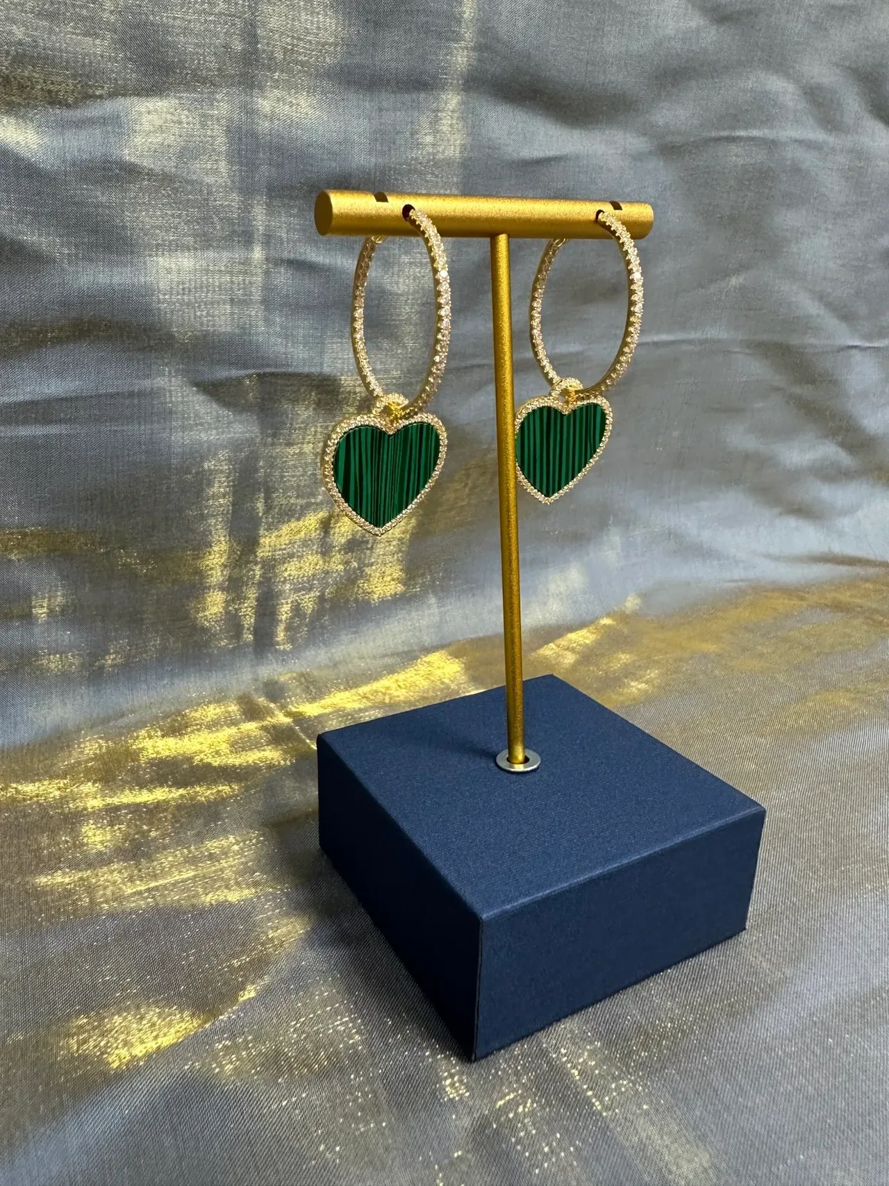 Boucles d'oreilles pendantes en forme de cœur avec incrustation de malachite en pavé 8
