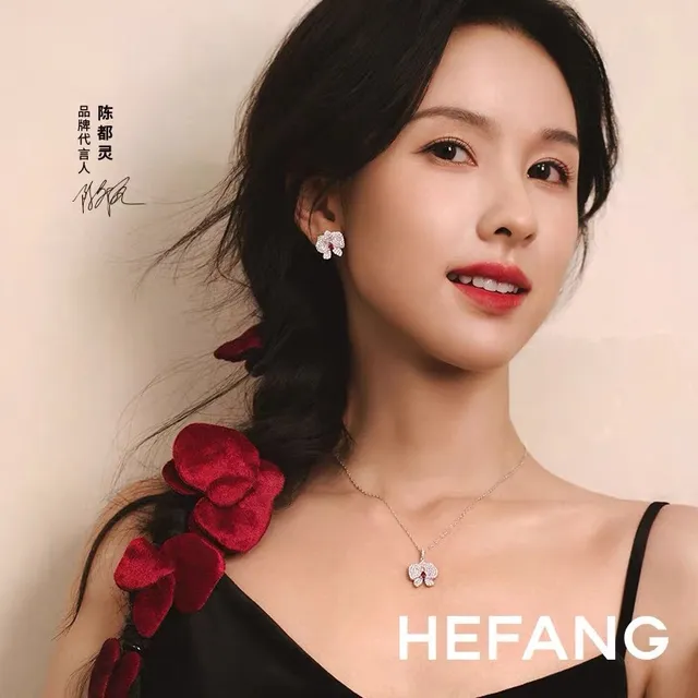 HEFANG Silver Red Pavé-Set Floral Pendant Teardrop Center Stone Necklace 2