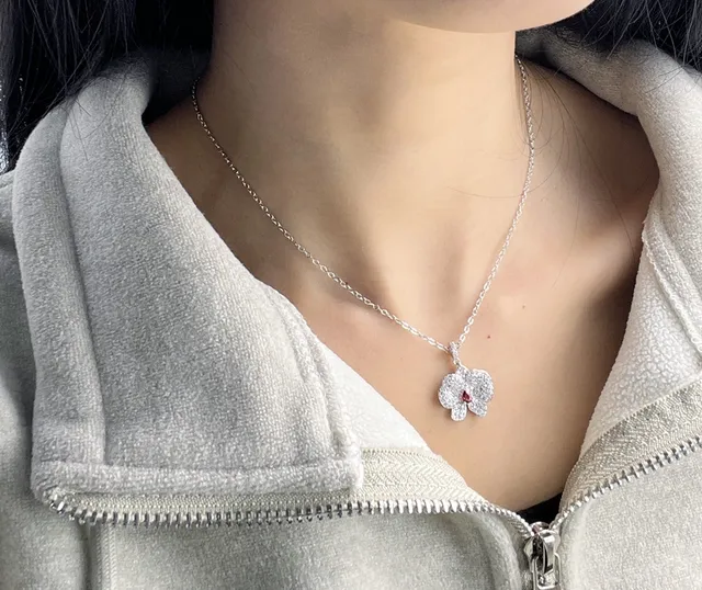 HEFANG Silver Red Pavé-Set Floral Pendant Teardrop Center Stone Necklace 3