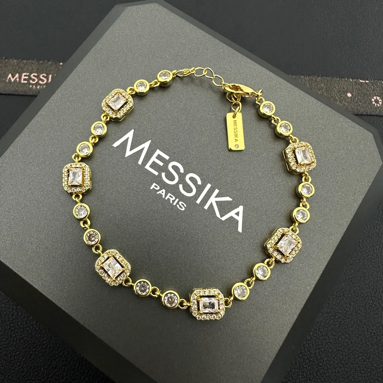 Messika Gold Transparent Chain Rectangular Halo-Set Stones Necklace 3