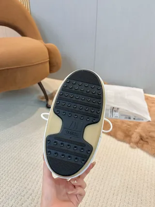 Moon Boot ক্লাসিক সাদা বরফের জুতা 2