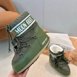 Moon Boot অলিভ গ্রিন ড্রস্ট্রিং কাফ স্নো বুটস