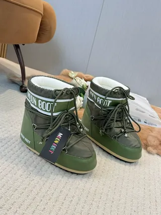 Moon Boot أخضر زيتوني كسوة بطوق خيطي أحذية ثلجية 4