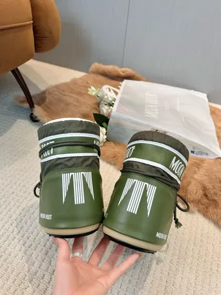 Moon Boot أخضر زيتوني كسوة بطوق خيطي أحذية ثلجية 7