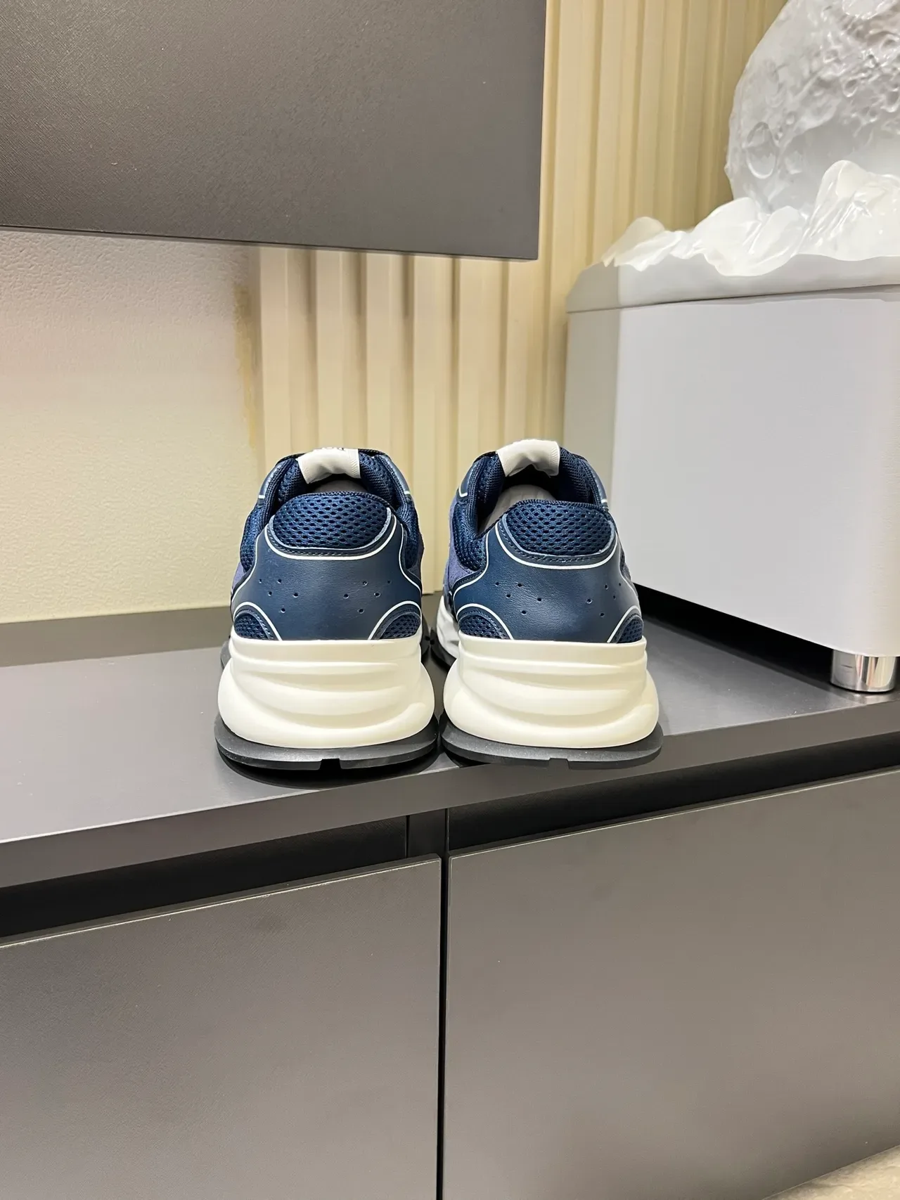Tênis Navy White Blue Upper híbrido mesh-suede midsole esculpido 2