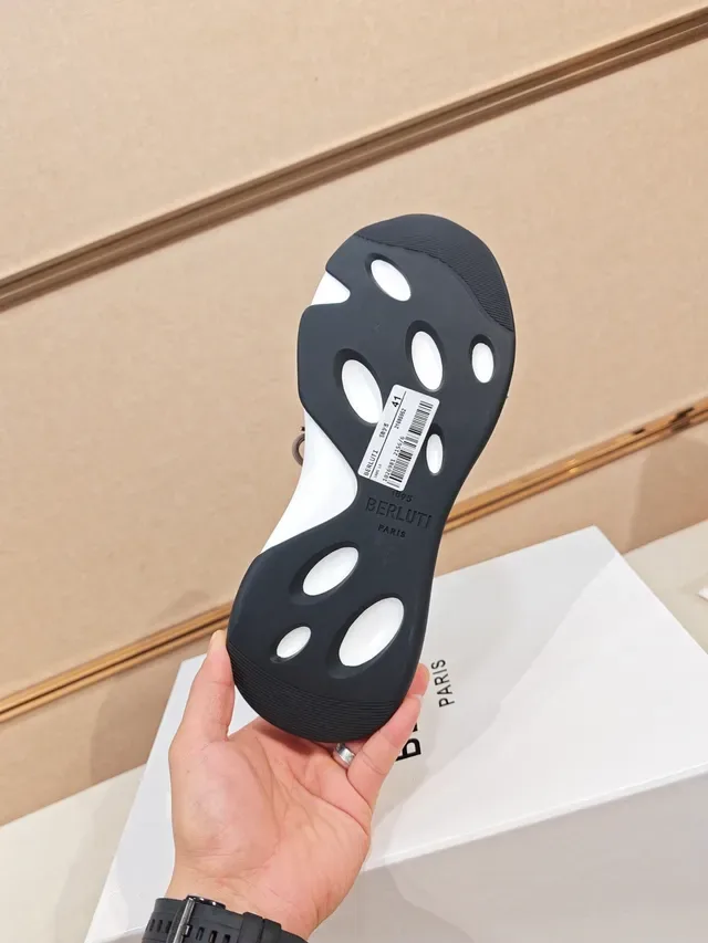 Off-White Knit Upper Chunky Midsole Lifestyle Sneaker 2
