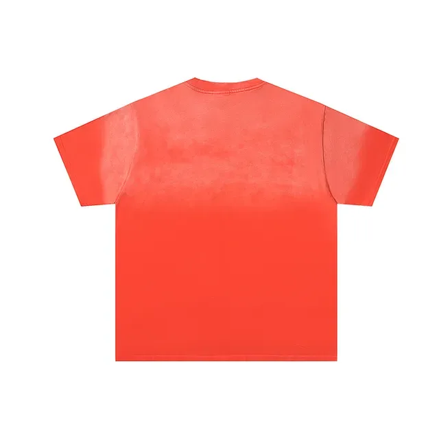 Camiseta oversize naranja con estampado gráfico 3