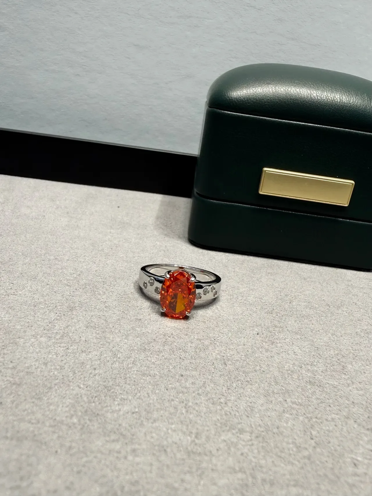 Orange Silver Oval-Cut Center Stone Four-Prong Solitaire Setting Ring 9
