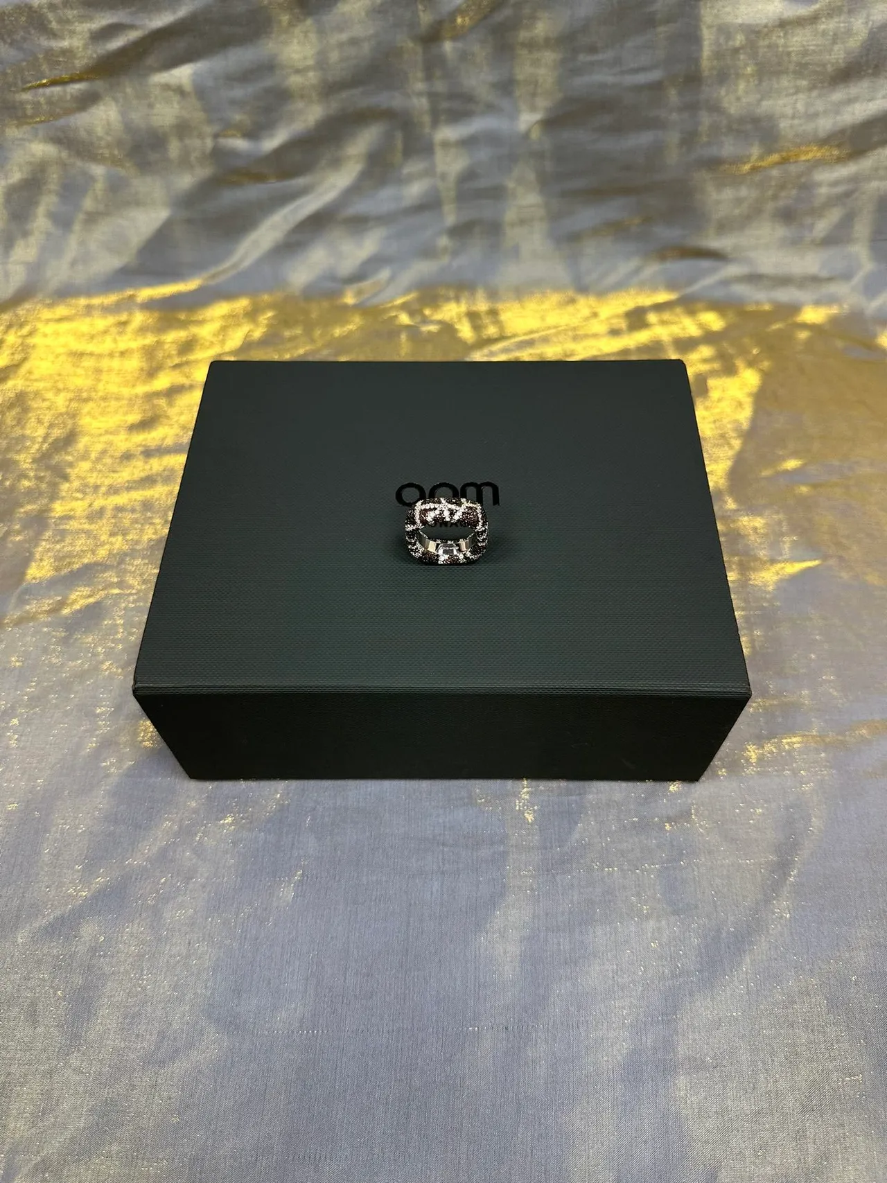 Pavé-Set কালো এবং সাদা জ্যামিতিক প্যাটার্ন রিং 6