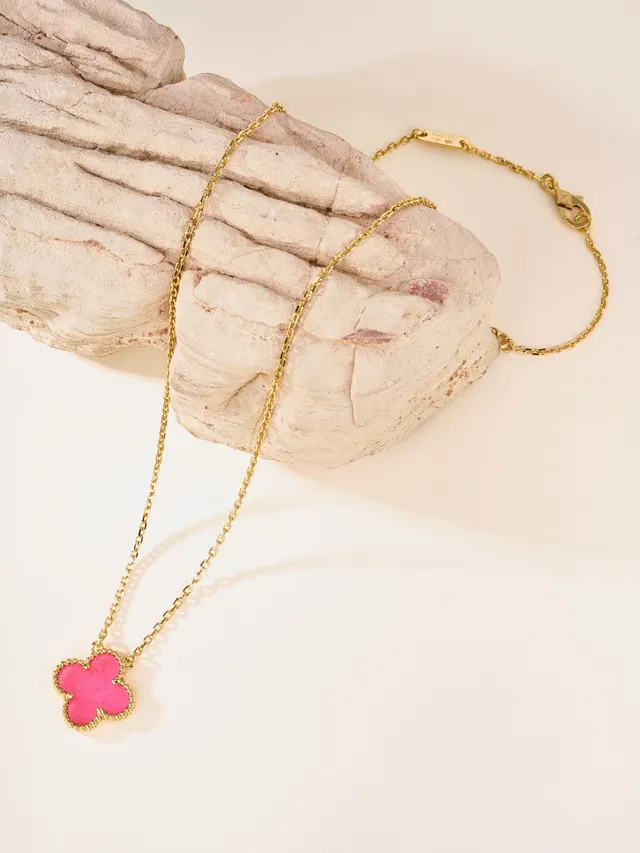 Pink Gold Clover-Shaped Pendant Enamel Fill Necklace 6