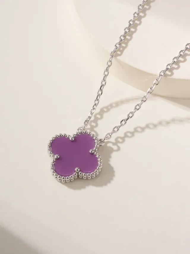 Colar com pingente de trevo roxo e prata com borda de contas 6