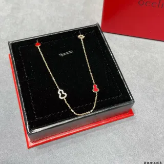 qeelr Corrente Dourada Vermelha Esmalte Charms de Cabaça Colar