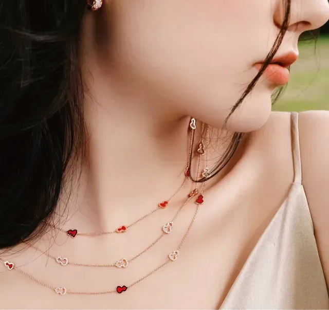 qeelr Gold Red Chain Enamel Gourd Charms Necklace 9