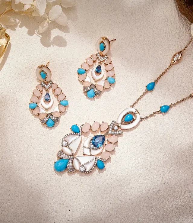 Collier pendentif or rose, turquoise et perle-mere 5