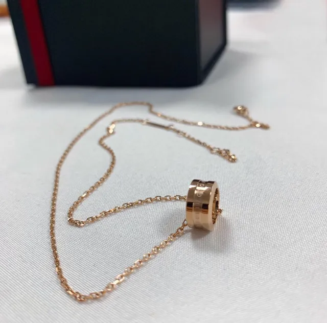 Silver Chain Cylindrical Barrel Pendant Necklace 7