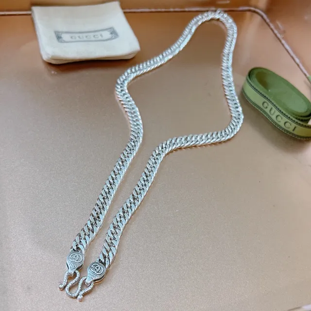 Silver Chunky Curb Link Chain Ornate Toggle-Style Clasp Necklace 3