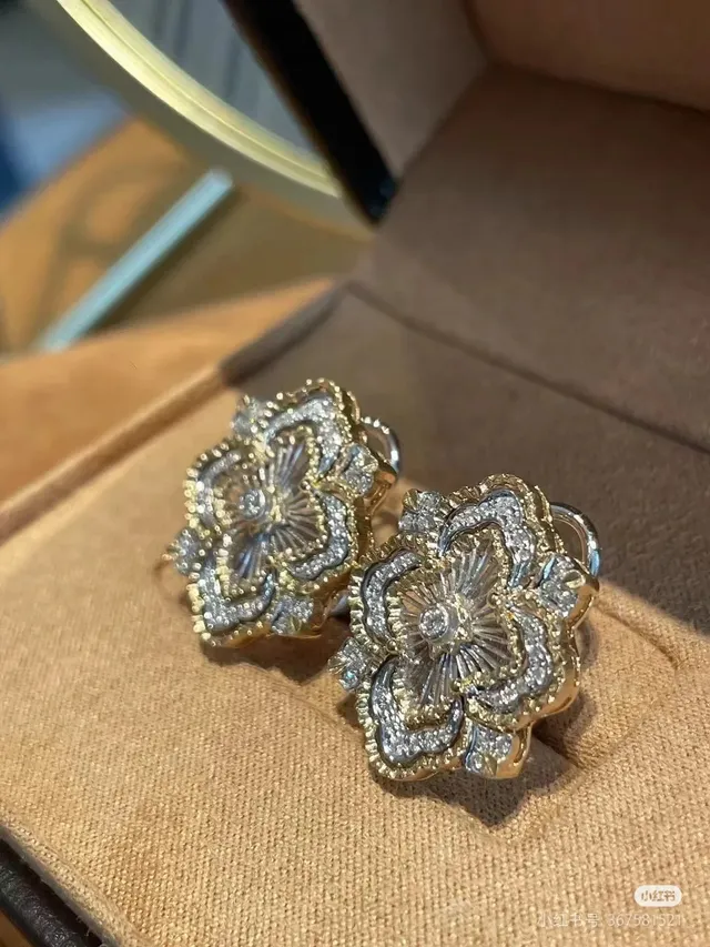Brincos de prata e ouro com filigrana floral pavé-set 5