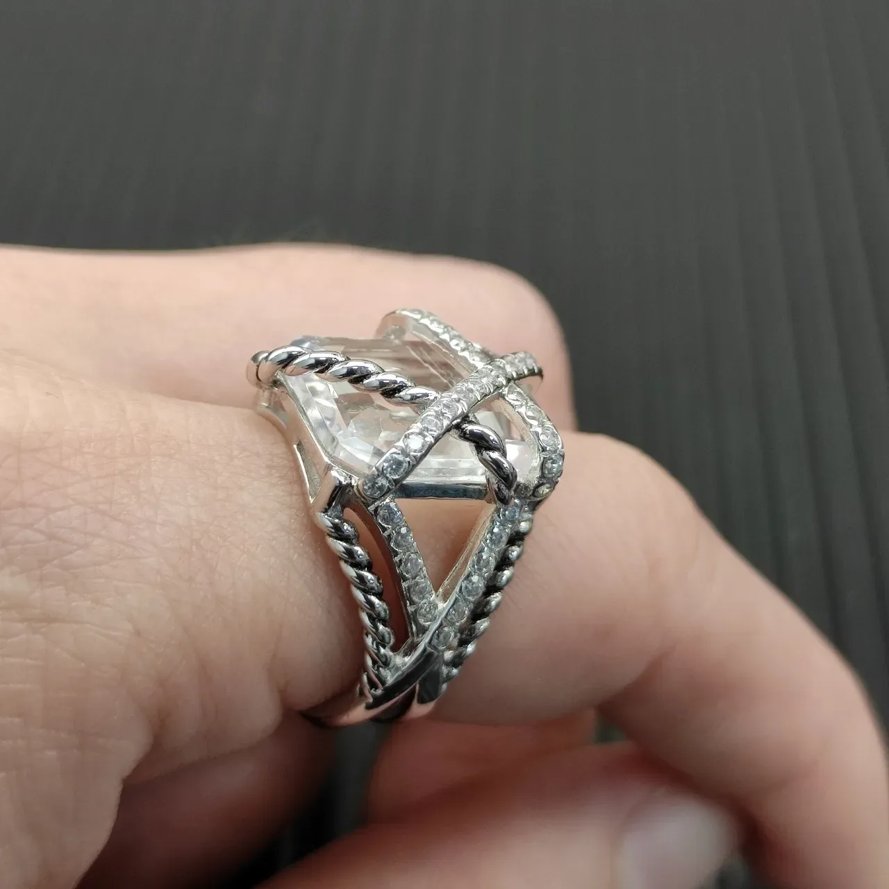 Silver Transparent Twisted Rope Band Pavé-Set Accent Stones Ring 7