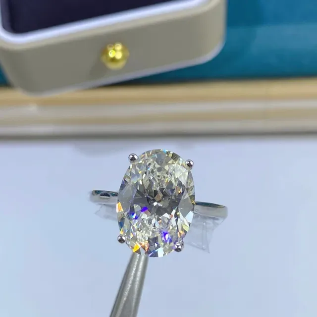 Anillo plata blanco piedra ovalada solitaria cuatro garras 4