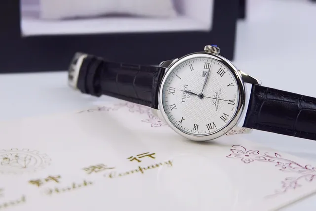 Tissot Le Locle Powermatic 80 सफेद डायल काला लेदर यांत्रिक घड़ी 7