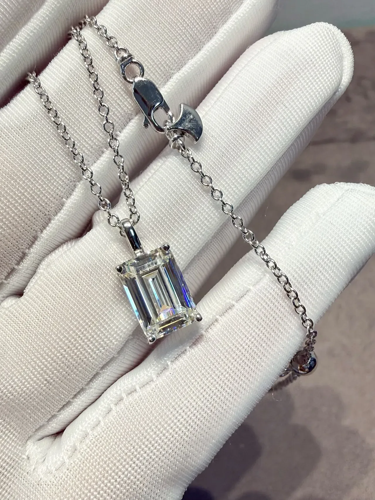 Transparent Silver Emerald-Cut Stone Four-Prong Setting Necklace 7