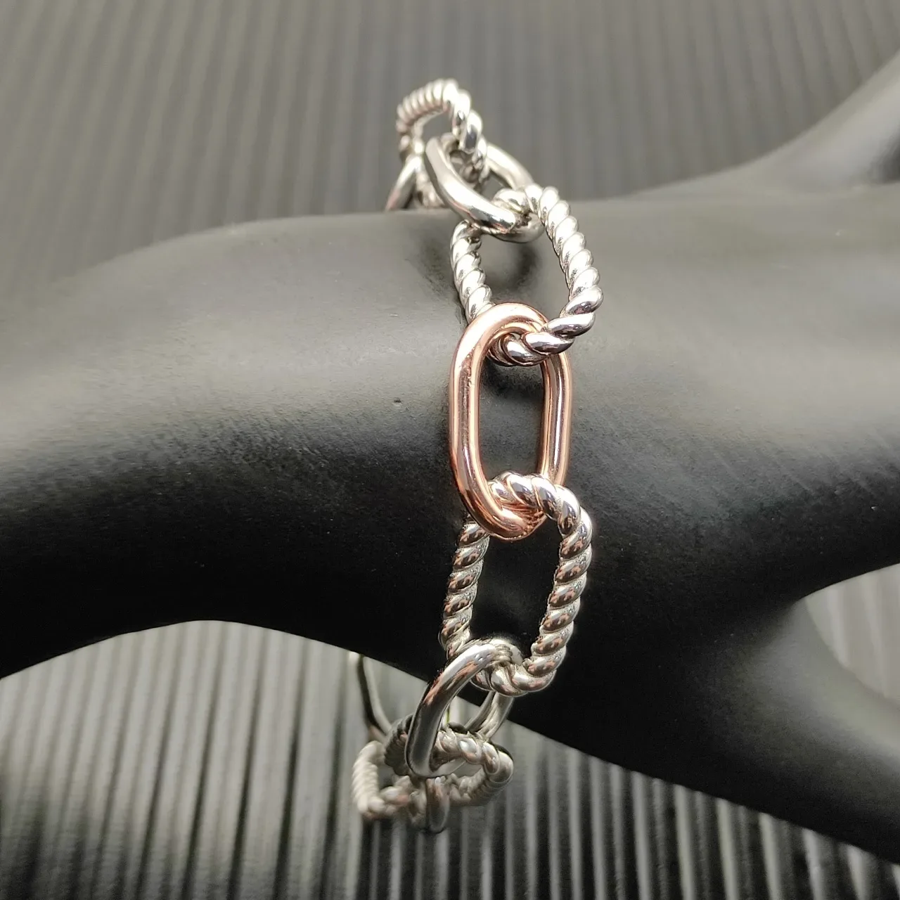 Two-Tone Twisted Rope-Link Chain Bracelet 7
