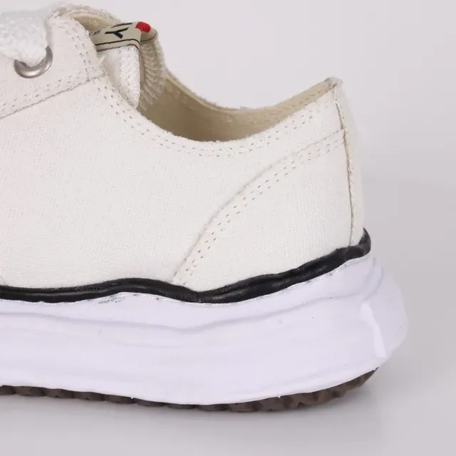 White Black Canvas Upper Sculpted Layered Midsole Sneakers 4