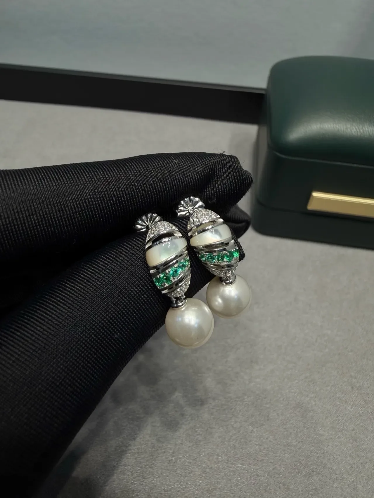 White Green Dangling Pearl-Drop Earrings 5