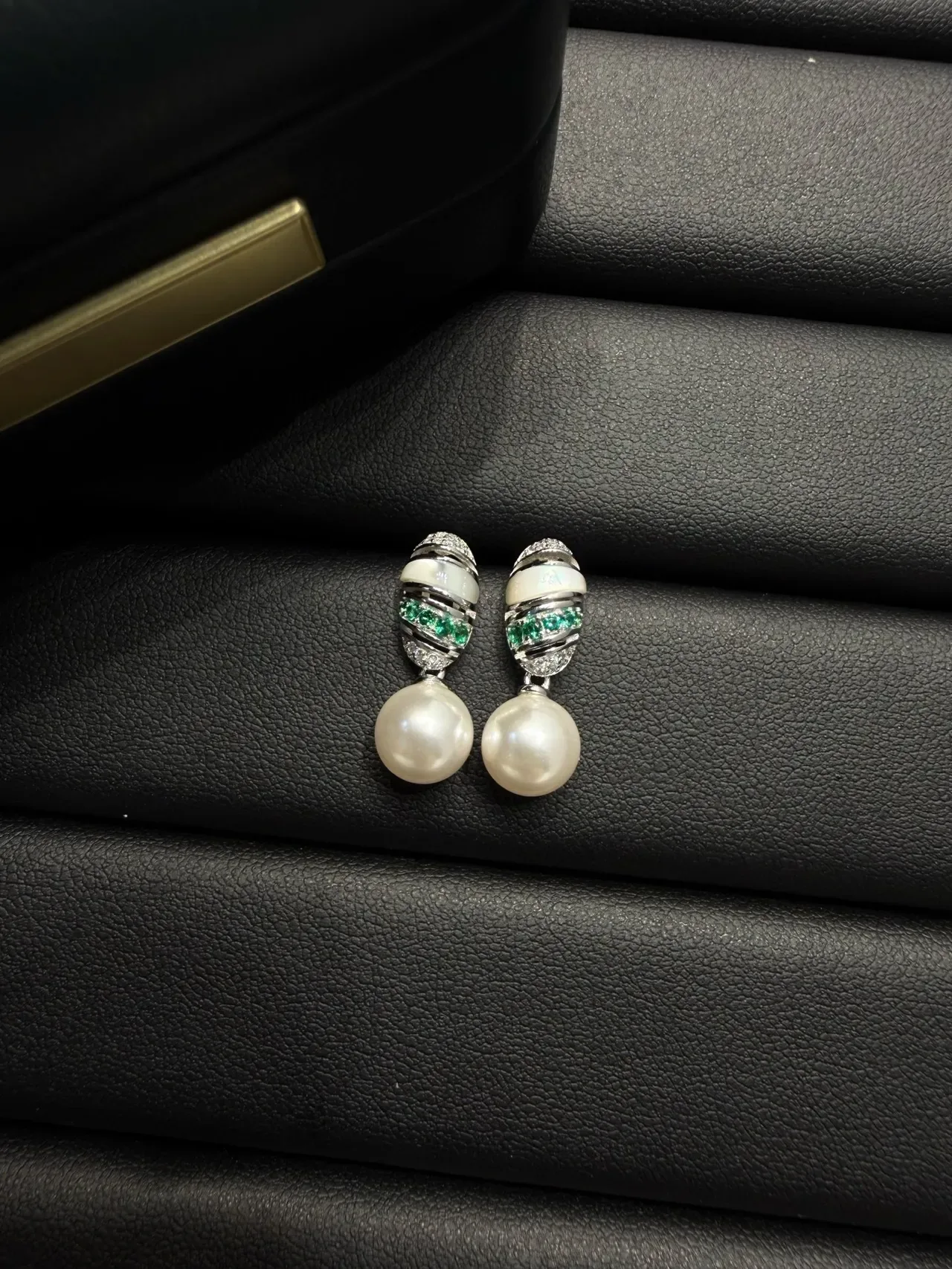 White Green Dangling Pearl-Drop Earrings 7