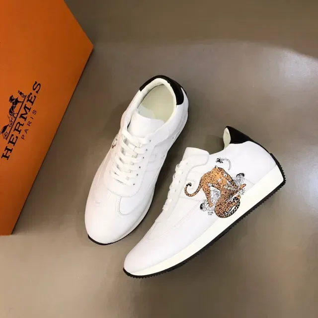 White Leopard Graphic Print Low-Top Sneaker 2