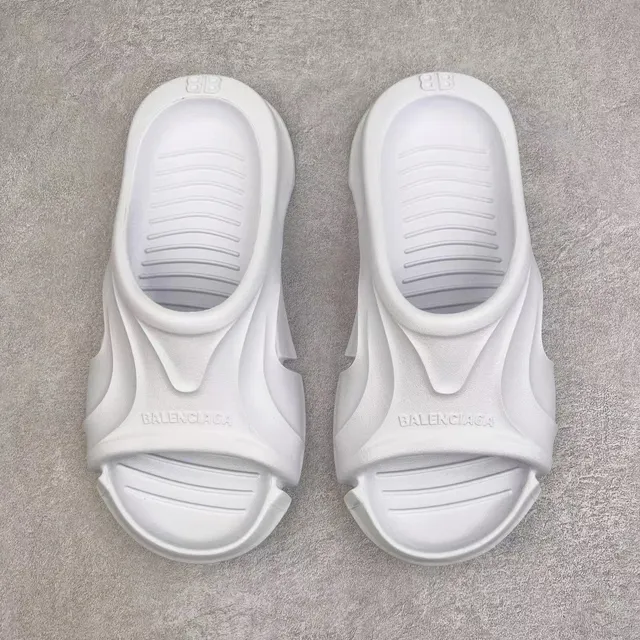 White Molded Monolithic Slide Sandal 9