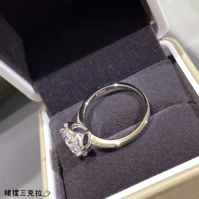 White Silver Halo-Set Round-Cut Center Stone Ring 2