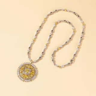 Collier pendentif sunburst jaune argent multi-pierres halo