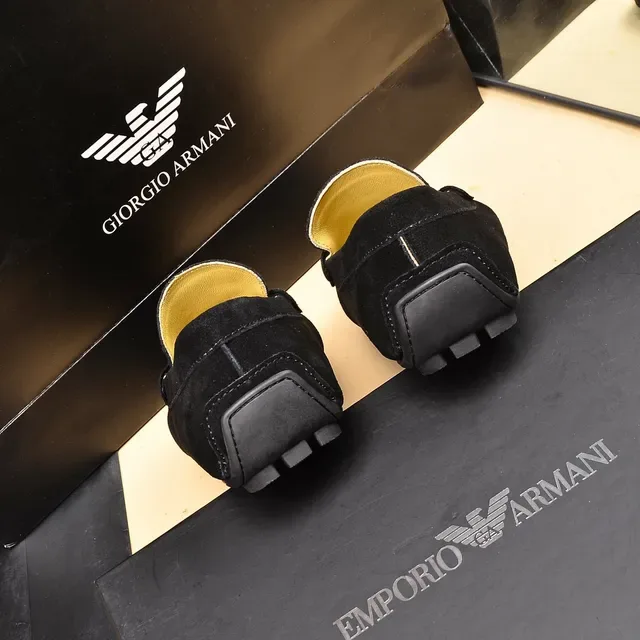 Giorgio Armani काला पीला सुडेड ऊपरी धातु बकल विवरण लोफर 2