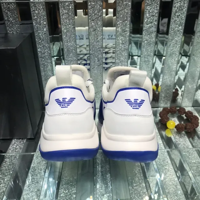 Giorgio Armani EA7 Blanc et Bleu Panneau Logo Sneaker Lifestyle 3