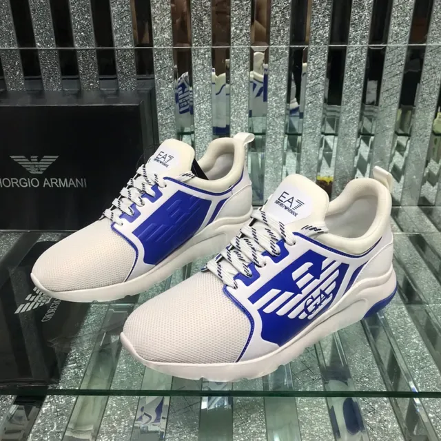 Giorgio Armani EA7 Blanc et Bleu Panneau Logo Sneaker Lifestyle 8
