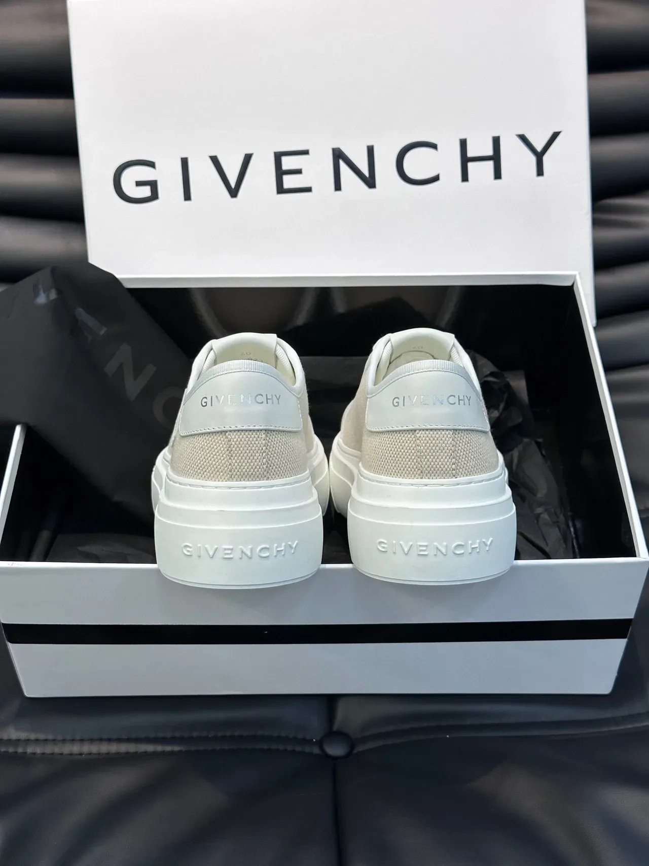 Givenchy بيج أبيض شبكي أعلى مطاطي سول أسلوب حياة حذاء 8