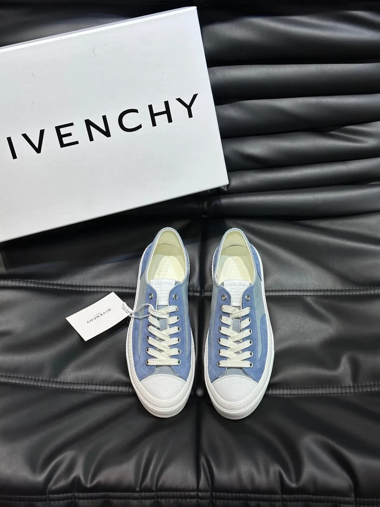 Givenchy Lona e Camurça Low-Top Lifestyle Tênis 2