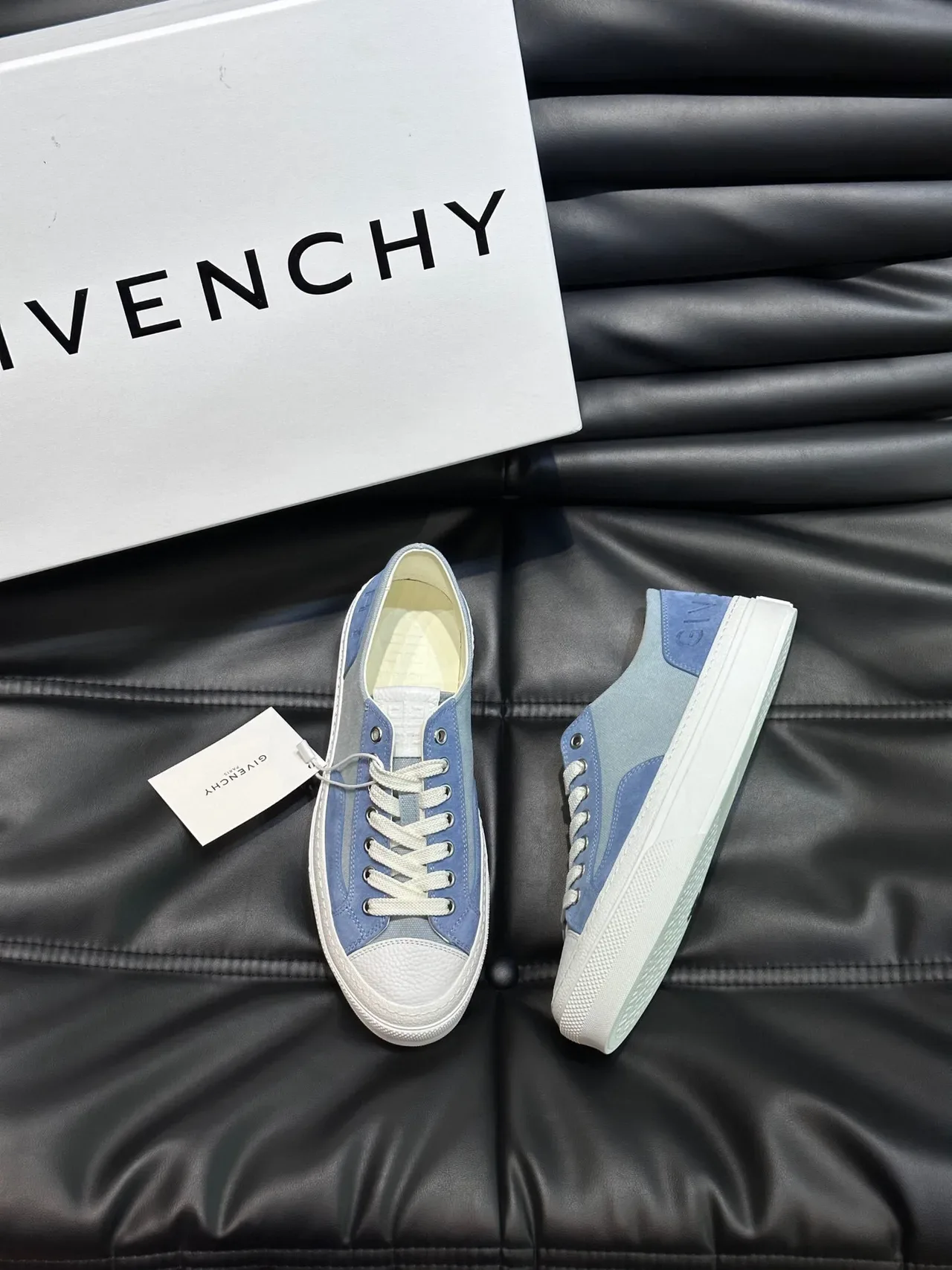 Givenchy Lona e Camurça Low-Top Lifestyle Tênis 3