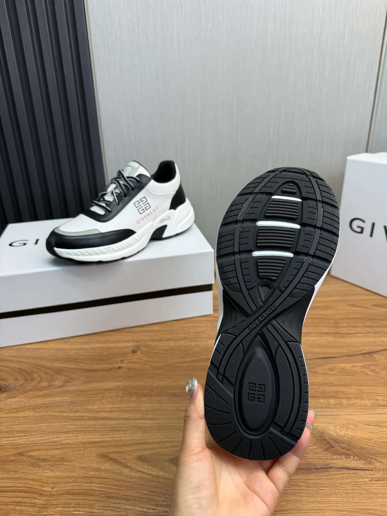 Givenchy City Sport White Black Chunky Sneakers 10