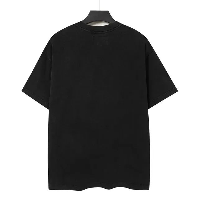 Camiseta Godspeed com estampa gráfica de logo de rebites e rosto distorcido 5