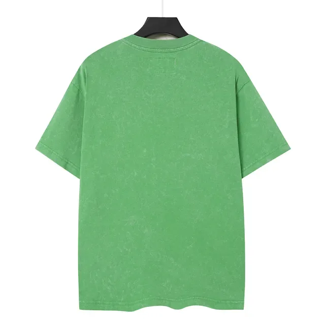 Camiseta Godspeed com estampa gráfica de logo de rebites e rosto distorcido 8