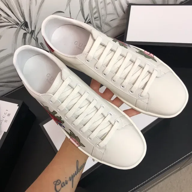 Gucci Ace Sneakers Lifestyle Imprimé Fraise Blanc 8