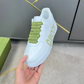 Gucci Ace Blanco y Verde Lima Script Logo zapatillas lifestyle