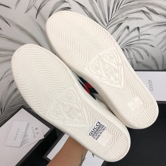 Gucci Ace White Green Red Web Stripe Bee Embroidery Lifestyle Sneakers 2