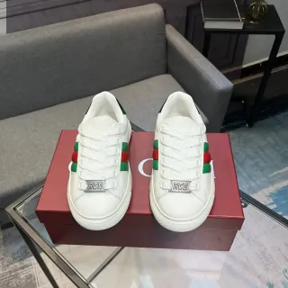 Gucci Ace 白色红绿网条纹生活方式运动鞋